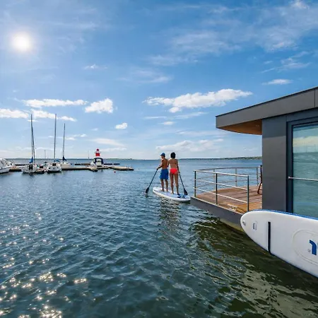 Floatinghouse Schatzinsel *